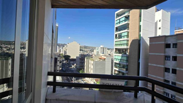 Apartamento 3 quartos e 3 banheiros, à venda, no bairro Santa Helena em Juiz de Fora
