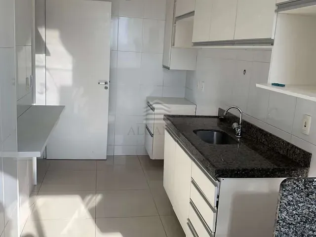 Apartamento 3 quartos e 3 banheiros, à venda, no bairro Horto em Teresina