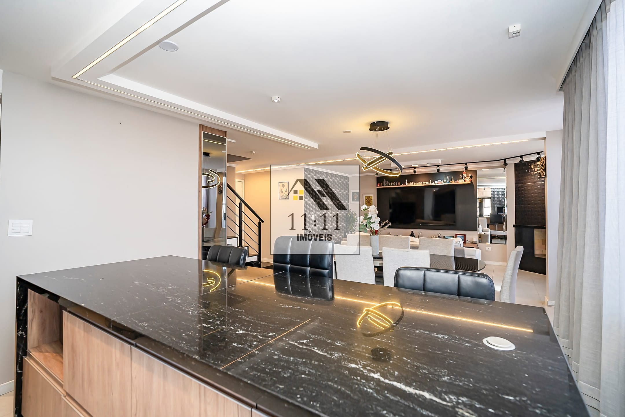 Apartamento à venda com 3 quartos, 157m² - Foto 8