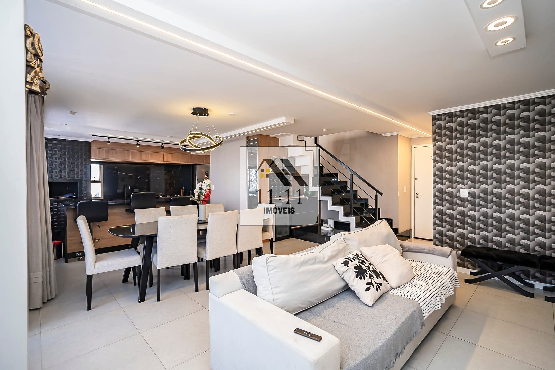 Apartamento à venda com 3 quartos, 157m² - Foto 4