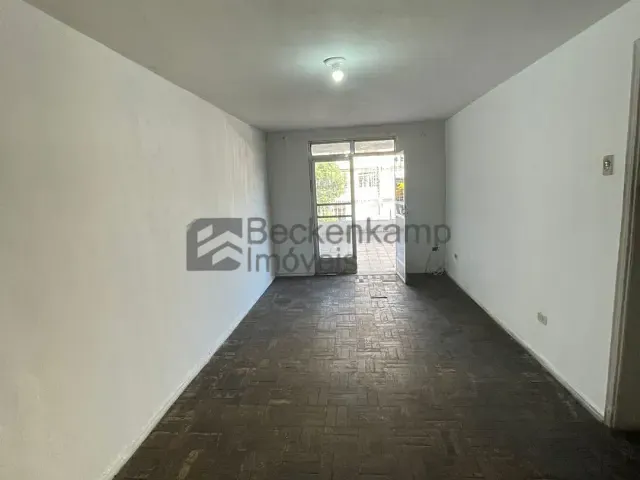 Apartamento 5 quartos e 1 banheiro, à venda, no bairro Aterrado em Volta Redonda