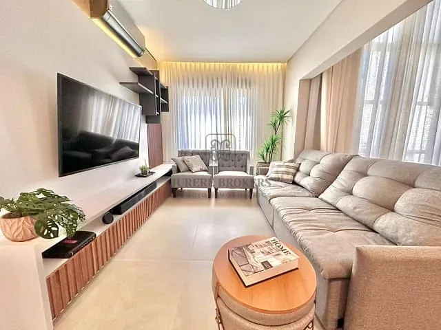 Apartamento 3 quartos e 4 banheiros, à venda, no bairro Jurerê em Florianópolis