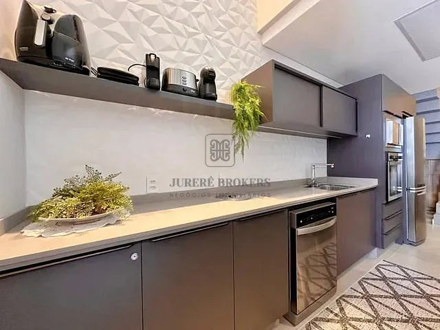 Apartamento 3 quartos e 4 banheiros, à venda, no bairro Jurerê em Florianópolis