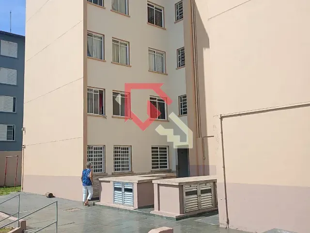 Apartamento 2 quartos e 1 banheiro, à venda, no bairro Jardim Primavera em Mauá