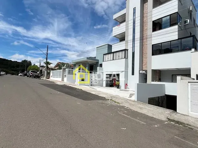 Apartamento 2 quartos e 1 banheiro, à venda, no bairro Guilherme Reich em Concórdia