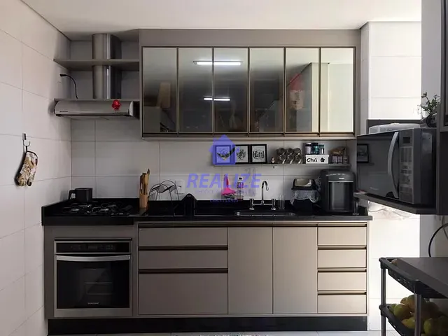 Apartamento com 211m² 3 quartos e 2 banheiros, à venda, no bairro Jardim Bom Pastor em Botucatu