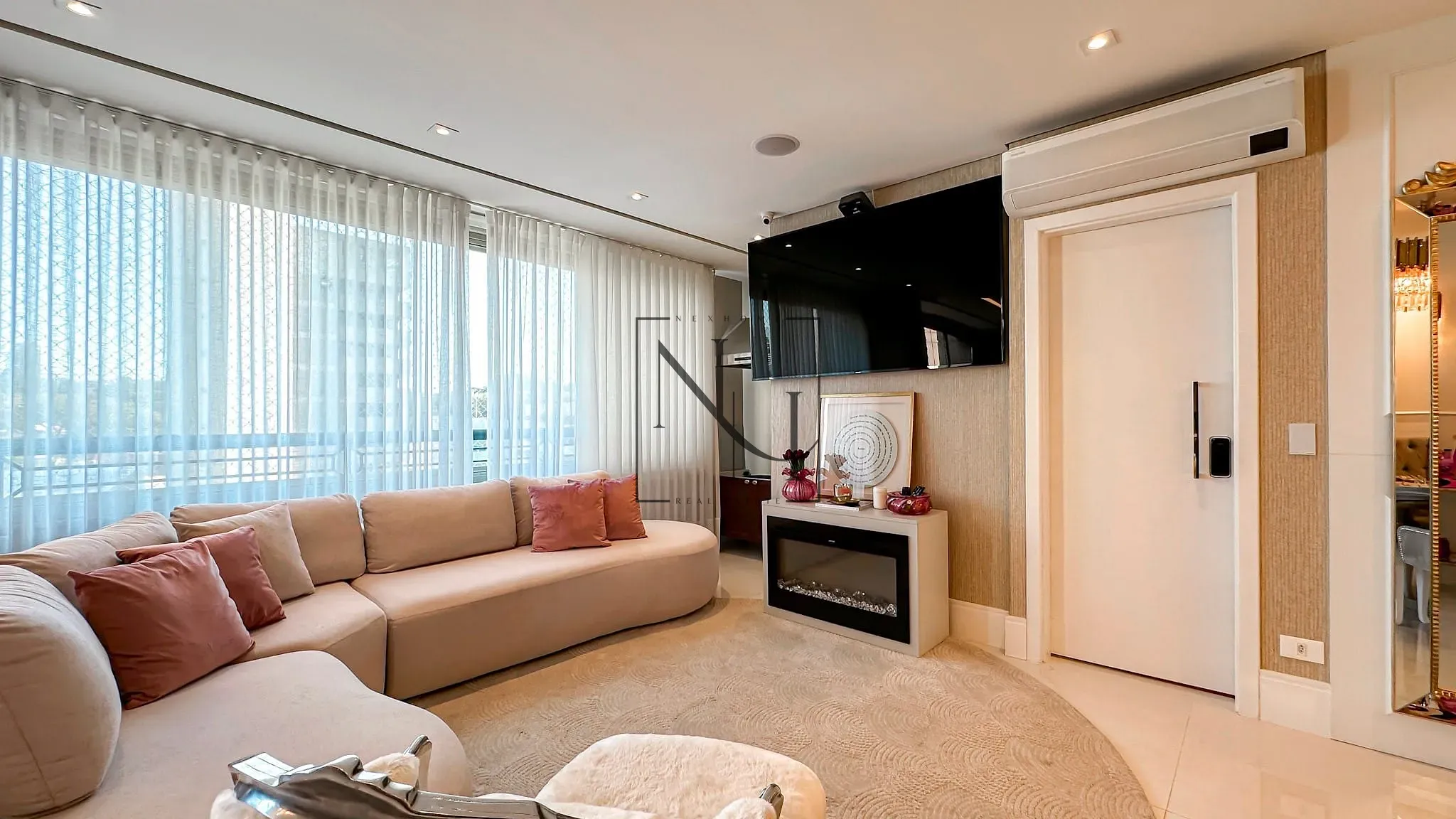 Apartamento, 3 quartos, 252 m² - Foto 14