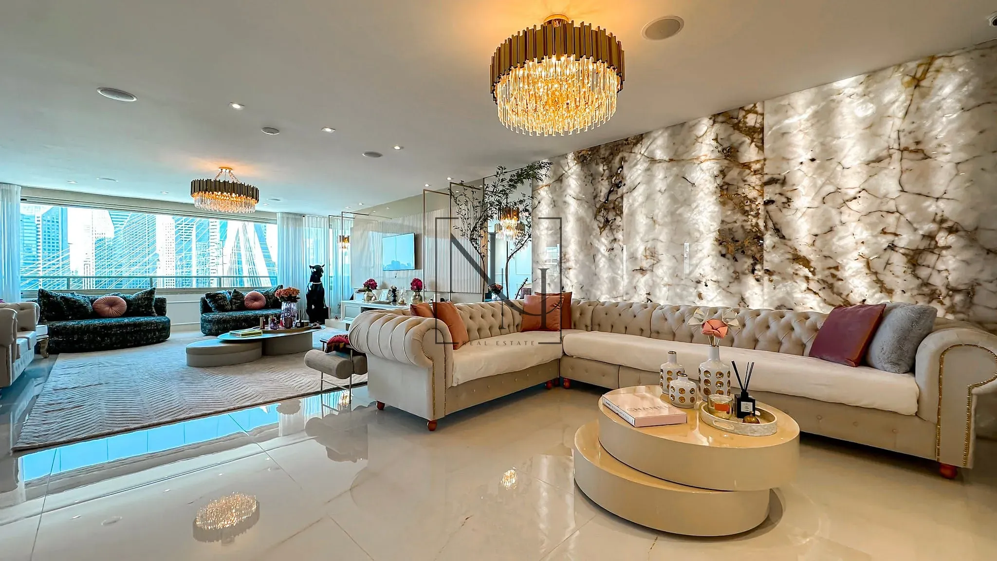 Apartamento, 3 quartos, 252 m² - Foto 9