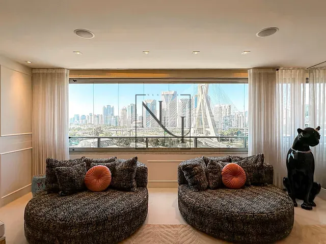 Apartamento com 252m² 3 quartos e 5 banheiros, à venda, no bairro Cidade Jardim em São Paulo