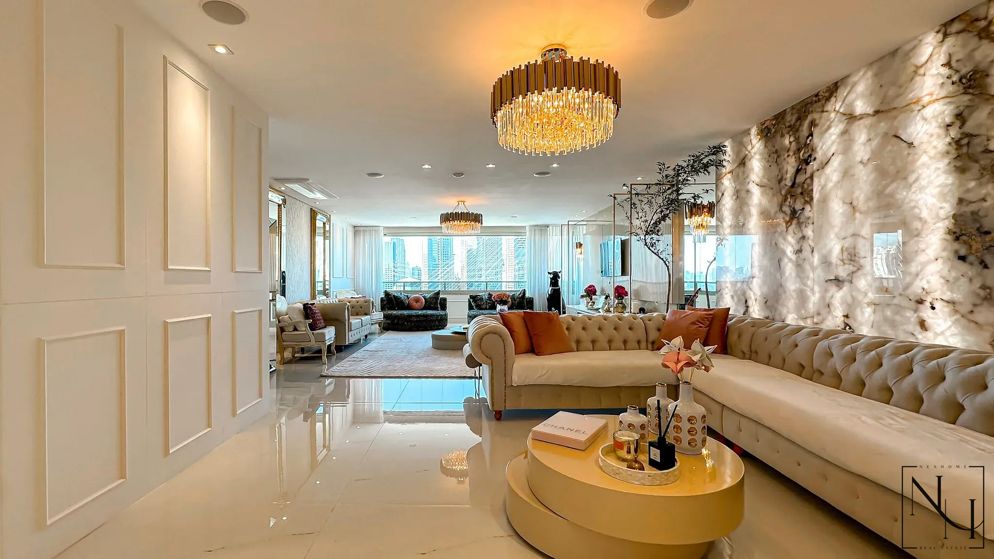 Apartamento, 3 quartos, 252 m² - Foto 2