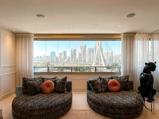 Apartamento com 252m² 3 quartos e 5 banheiros, à venda, no bairro Cidade Jardim em São Paulo