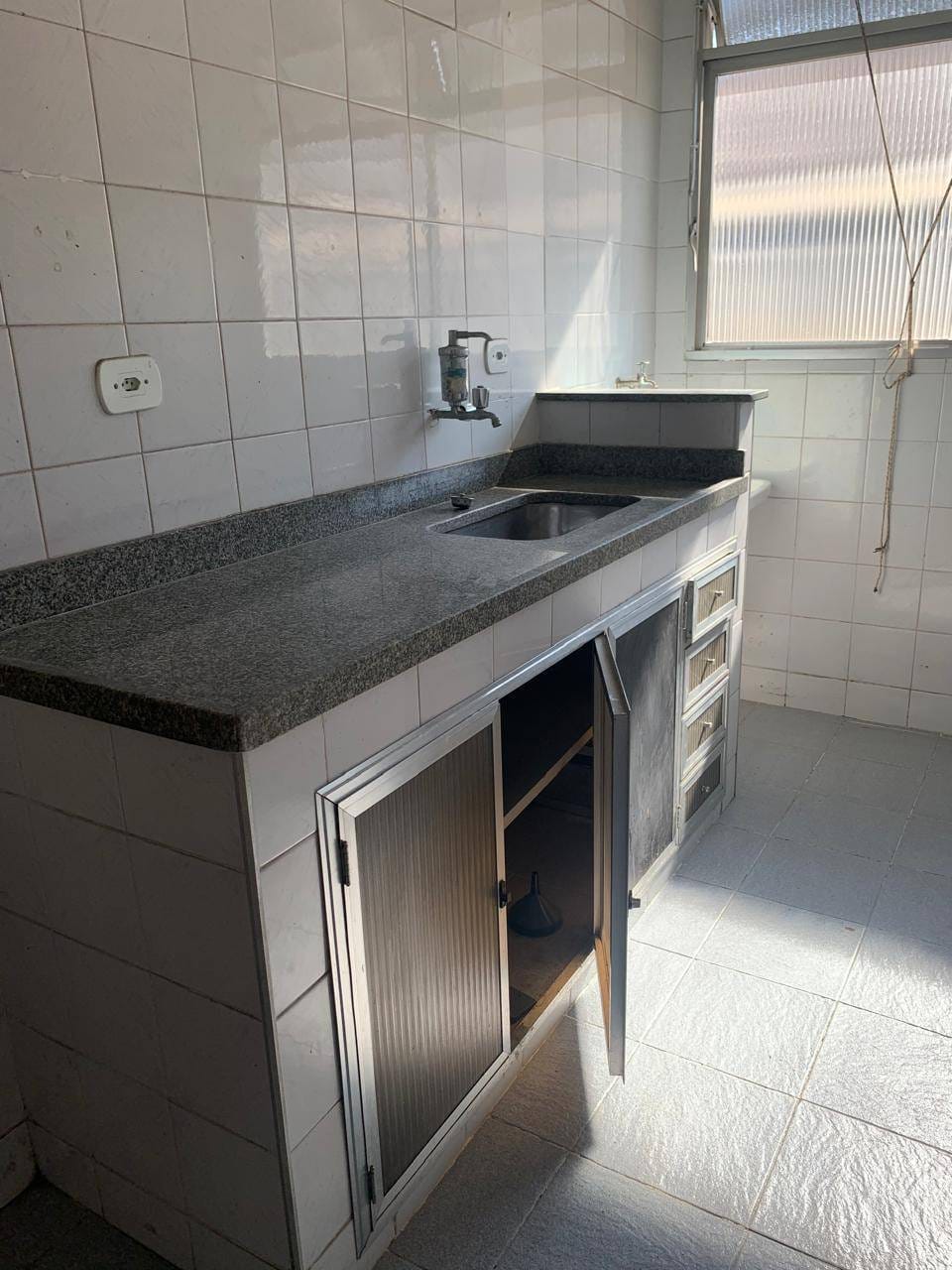 Apartamento à venda com 2 quartos, 72m² - Foto 7