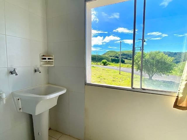 Apartamento 2 quartos e 1 banheiro, à venda, no bairro Loteamento Campo das Aroeiras em Poços de Caldas