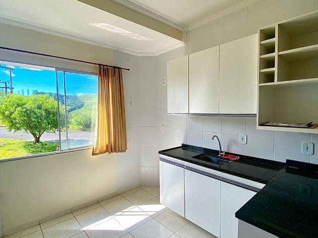 Apartamento 2 quartos e 1 banheiro, à venda, no bairro Loteamento Campo das Aroeiras em Poços de Caldas