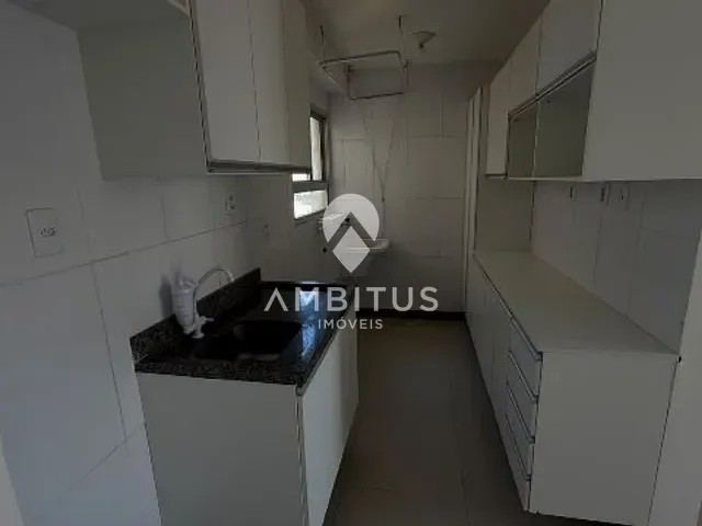 Apartamento com 66m² 2 quartos e 1 banheiro, para alugar, no bairro Buraquinho em Lauro de Freitas