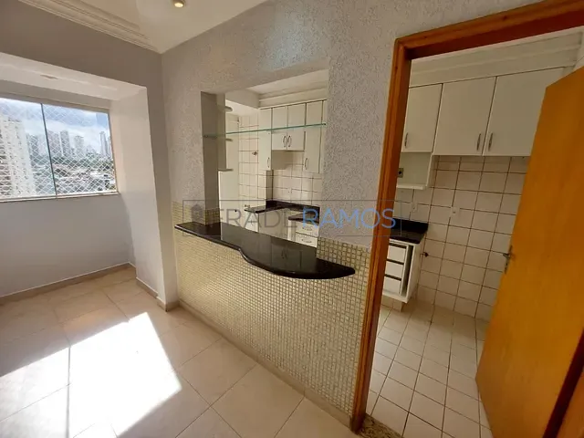 Apartamento 3 quartos e 2 banheiros, para alugar, no bairro Jardim Goiás em Goiânia