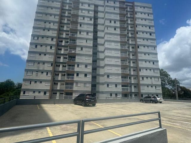 Apartamento 2 quartos e 1 banheiro, à venda, no bairro Vila Canária em Salvador