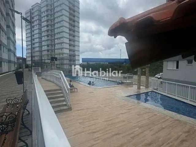 Apartamento 2 quartos e 1 banheiro, à venda, no bairro Vila Canária em Salvador