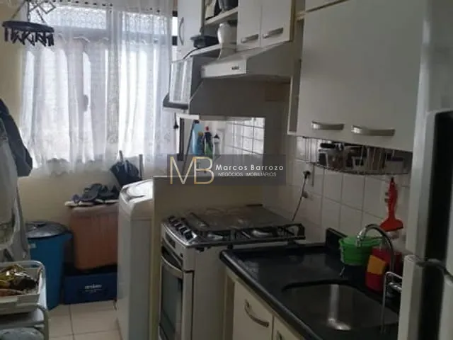 Apartamento com 53m² 2 quartos e 1 banheiro, à venda, no bairro São Pedro em Londrina