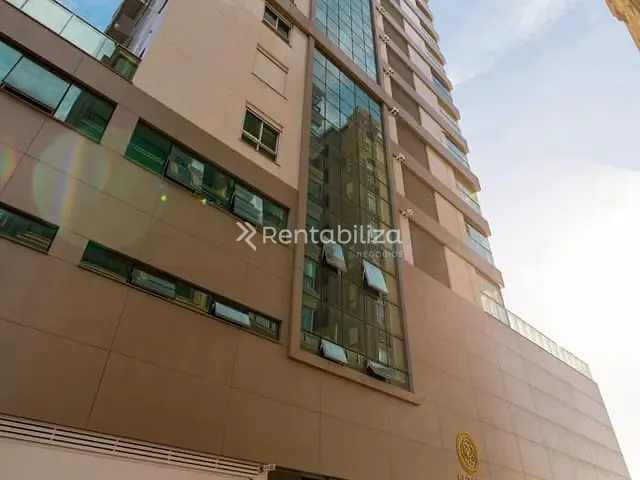 Apartamento com 238m² 4 quartos e 4 banheiros, à venda, no bairro Meia Praia em Itapema