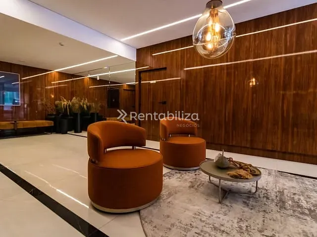 Apartamento com 238m² 4 quartos e 4 banheiros, à venda, no bairro Meia Praia em Itapema