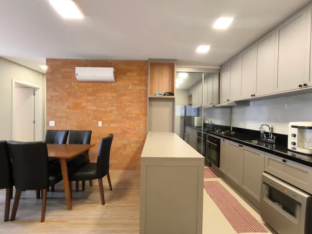 Apartamento com 10m² 2 quartos e 2 banheiros, para alugar, no bairro Gleba Palhano em Londrina