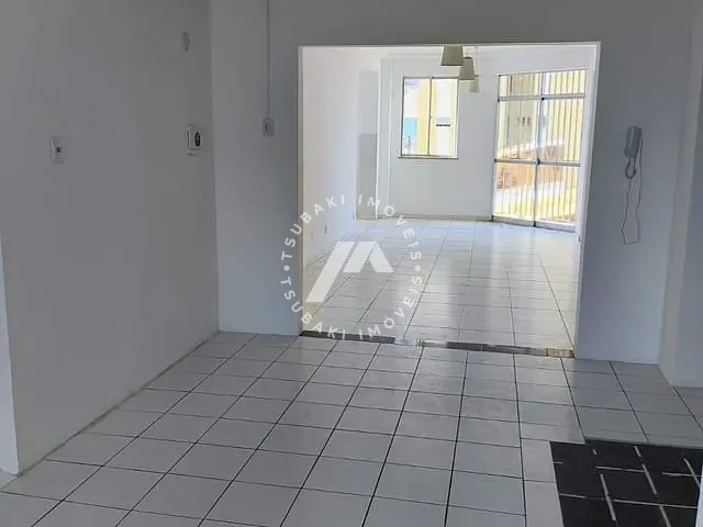 Apartamento 2 quartos e 2 banheiros, à venda, no bairro Batista Campos em Belém