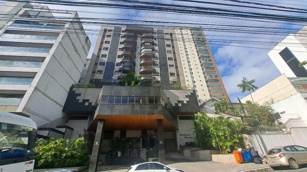 Apartamento à Venda em Centro