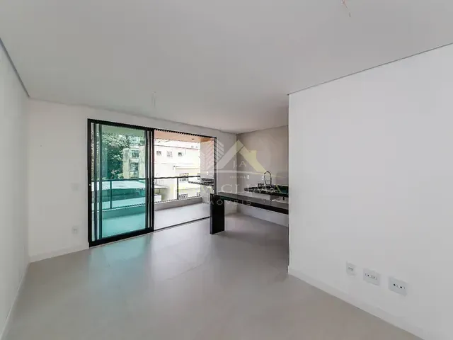 Apartamento 2 quartos e 1 banheiro, à venda, no bairro Bom Pastor em Juiz de Fora