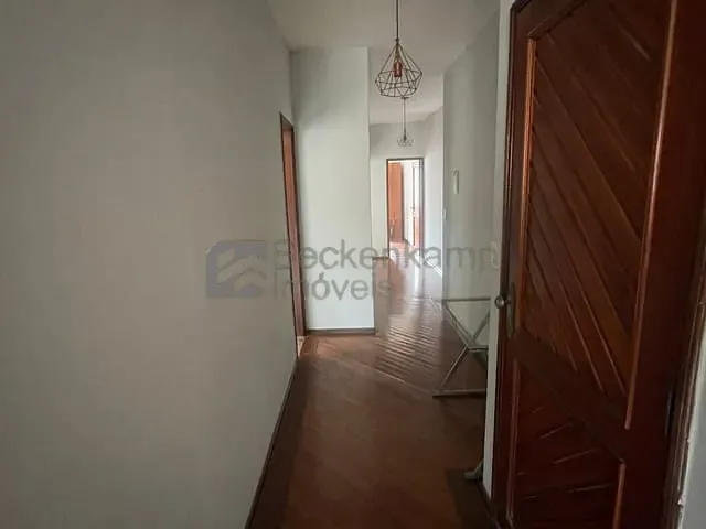 Apartamento 2 quartos e 2 banheiros, para alugar, no bairro Jardim Amália em Volta Redonda