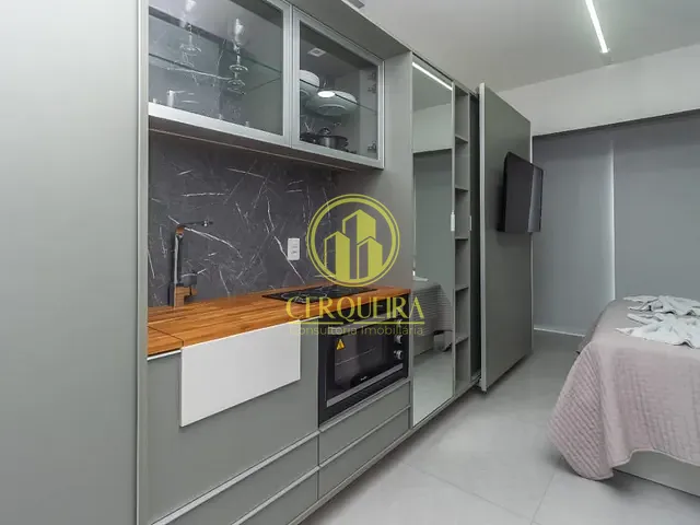 Apartamento 1 quarto e 1 banheiro, à venda, no bairro República em São Paulo