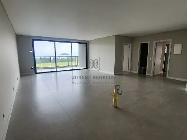 Apartamento 3 quartos e 4 banheiros, à venda, no bairro Jurerê em Florianópolis