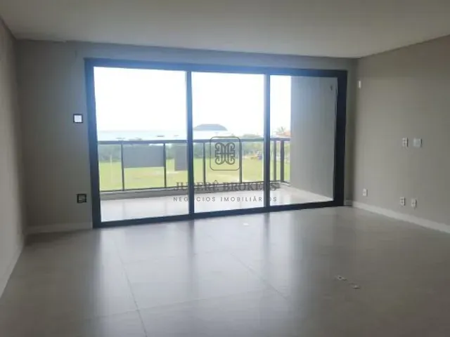 Apartamento 3 quartos e 4 banheiros, à venda, no bairro Jurerê em Florianópolis