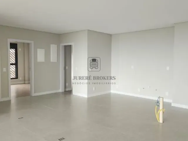 Apartamento 3 quartos e 4 banheiros, à venda, no bairro Jurerê em Florianópolis