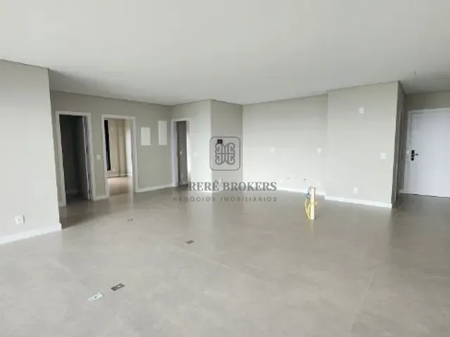 Apartamento 3 quartos e 4 banheiros, à venda, no bairro Jurerê em Florianópolis