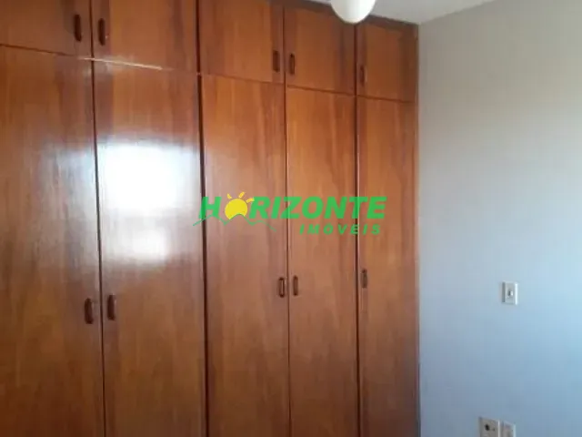 Apartamento com 123m² 4 quartos e 2 banheiros, para alugar, no bairro Jardim das Colinas em São José dos Campos