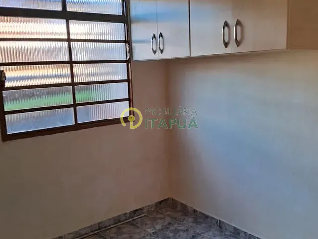 Apartamento 2 quartos e 1 banheiro, à venda, no bairro Jardim Imagawa em Londrina