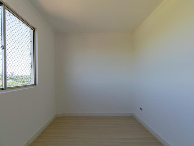 Apartamento 2 quartos e 1 banheiro, à venda, no bairro Jardim Ipanema em Maringá