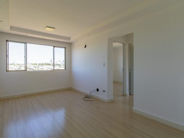 Apartamento 2 quartos e 1 banheiro, à venda, no bairro Jardim Ipanema em Maringá
