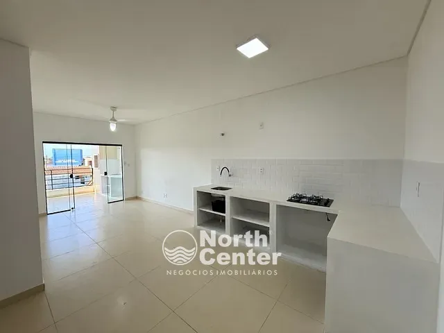 Apartamento 1 quarto e 1 banheiro, para alugar, no bairro Centro em Balneário Barra do Sul