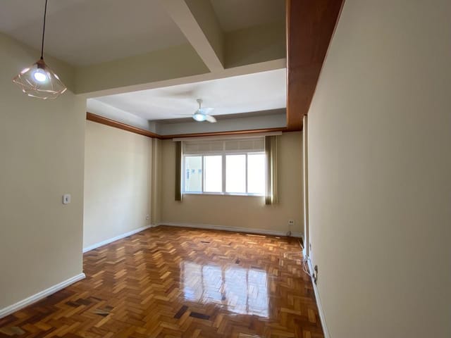Apartamento 1 quarto e 2 banheiros, à venda, no bairro Botafogo em Rio de Janeiro