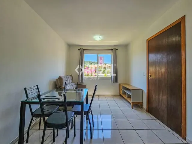 Apartamento com 50m² 2 quartos e 1 banheiro, para alugar, no bairro Vila Nova em Novo Hamburgo