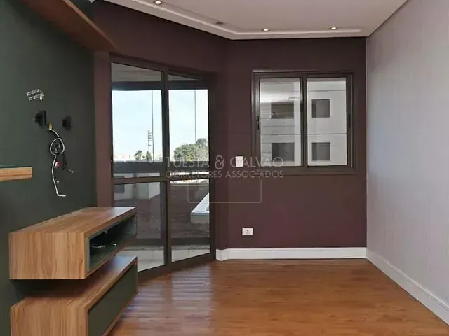 Apartamento com 59m² 2 quartos e 2 banheiros, à venda, no bairro Capão Raso em Curitiba