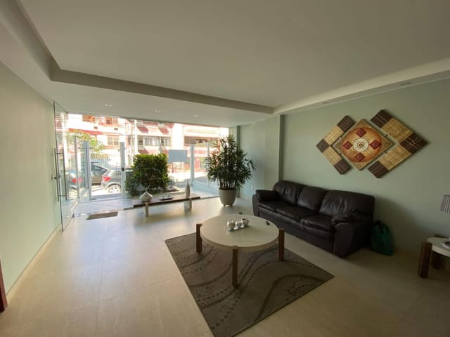 Apartamento com 102m² 3 quartos e 4 banheiros, para alugar, no bairro Cavaleiros em Macaé