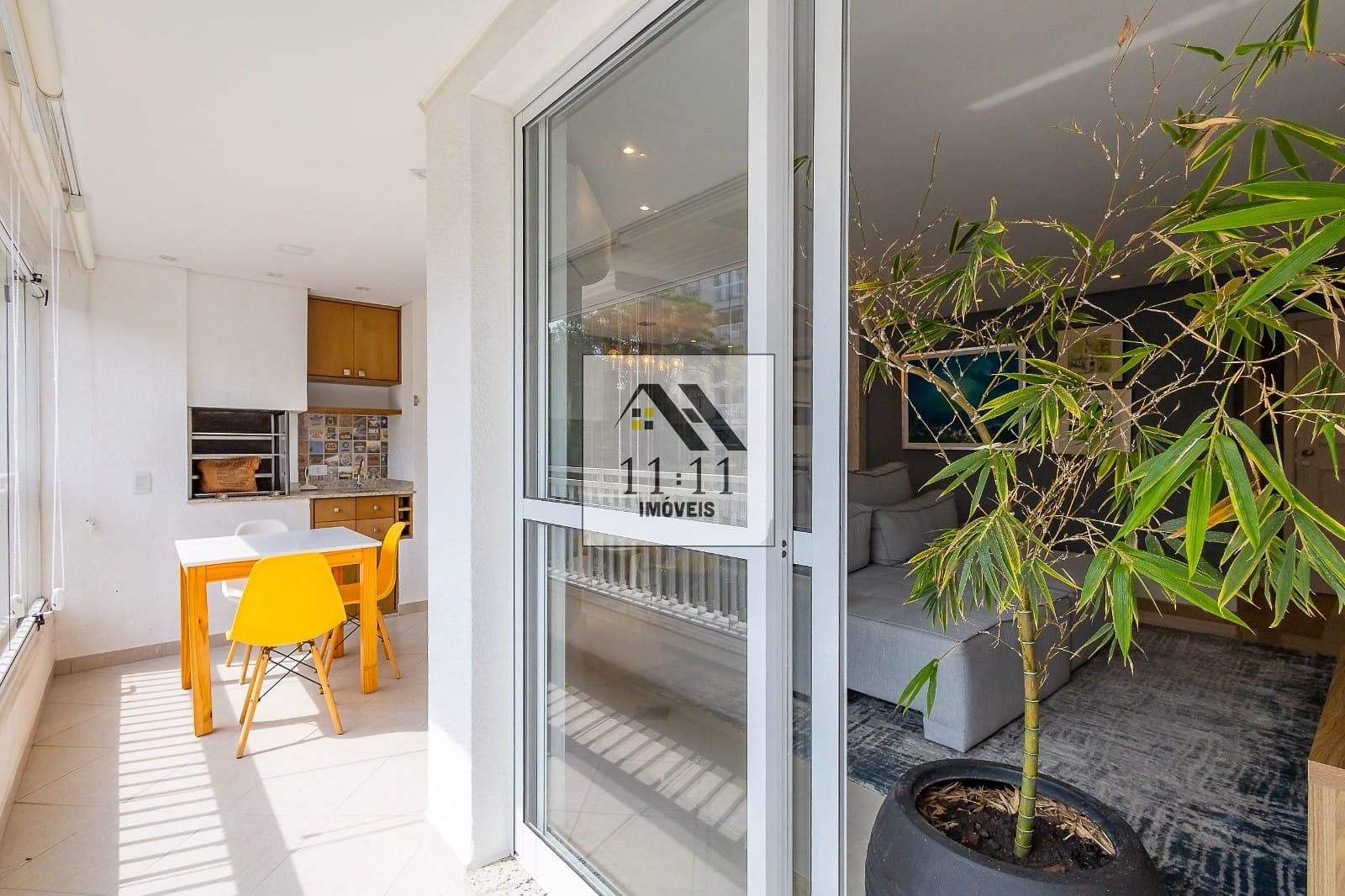 Apartamento à venda com 3 quartos, 106m² - Foto 10