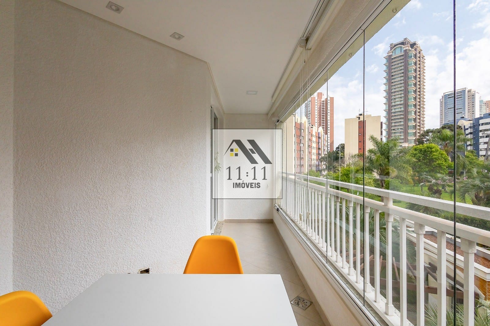 Apartamento à venda com 3 quartos, 106m² - Foto 11
