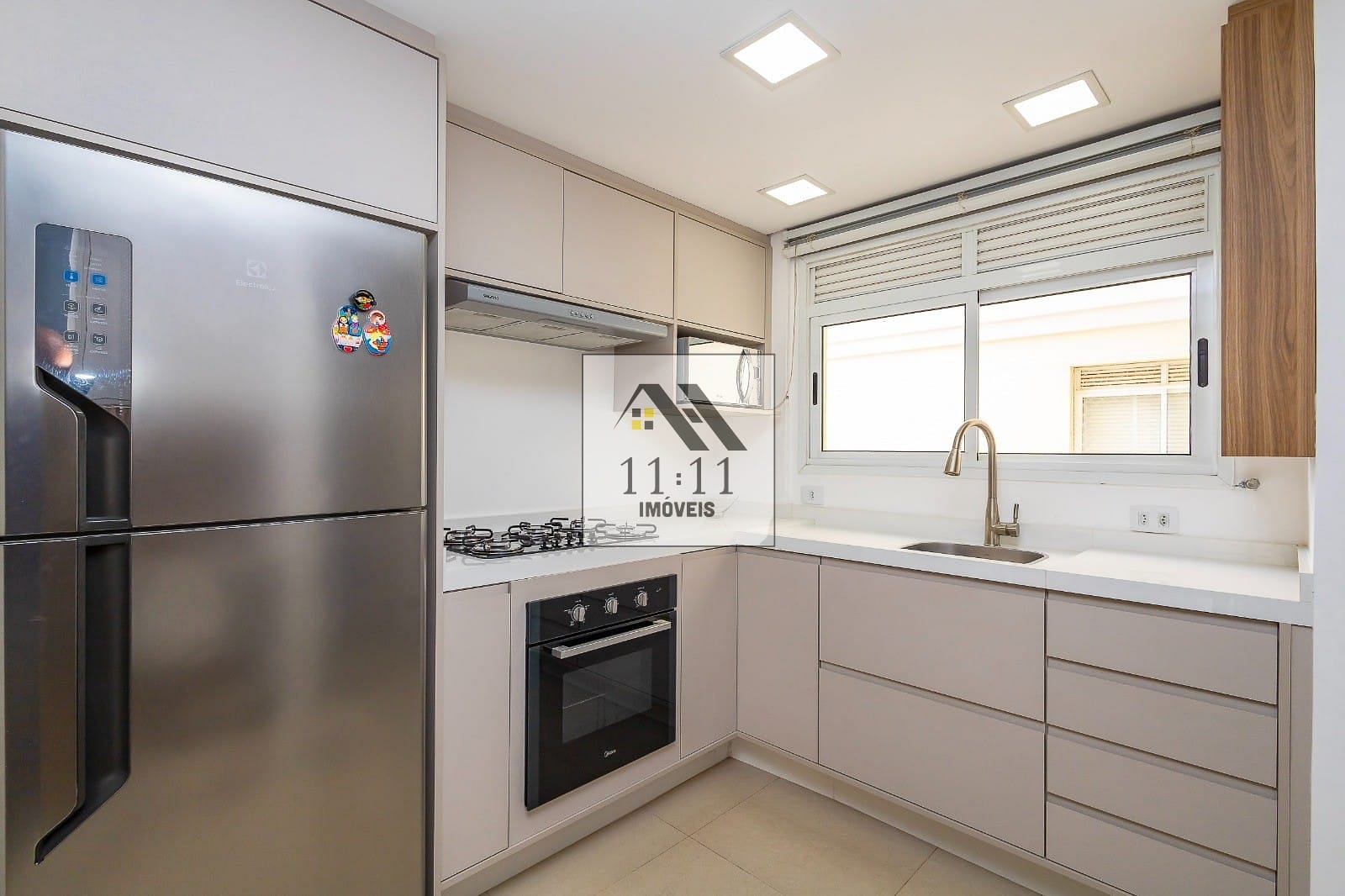 Apartamento à venda com 3 quartos, 106m² - Foto 18