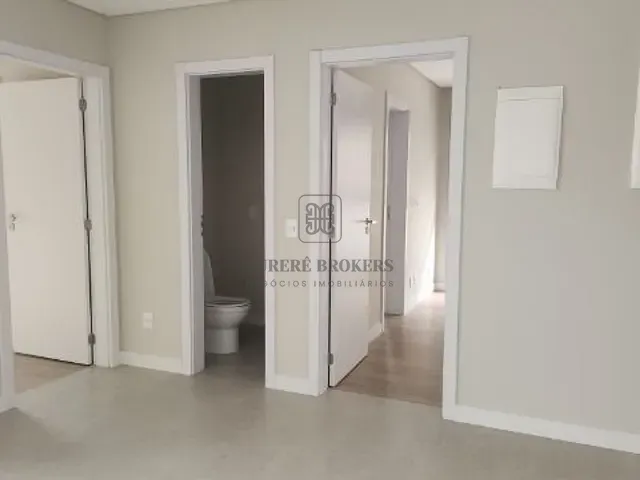 Apartamento 3 quartos e 4 banheiros, à venda, no bairro Jurerê em Florianópolis