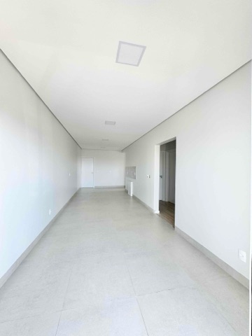 Apartamento com 71m² 2 quartos e 1 banheiro, à venda, no bairro Centro em Nova Mutum