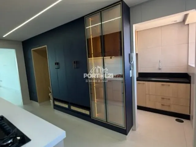 Apartamento 3 quartos e 4 banheiros, para alugar, no bairro Vila Eduardo em Petrolina